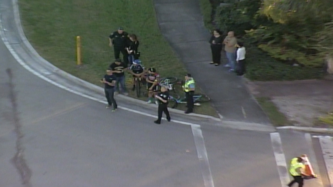 Bicyclist struck by vehicle in Weston